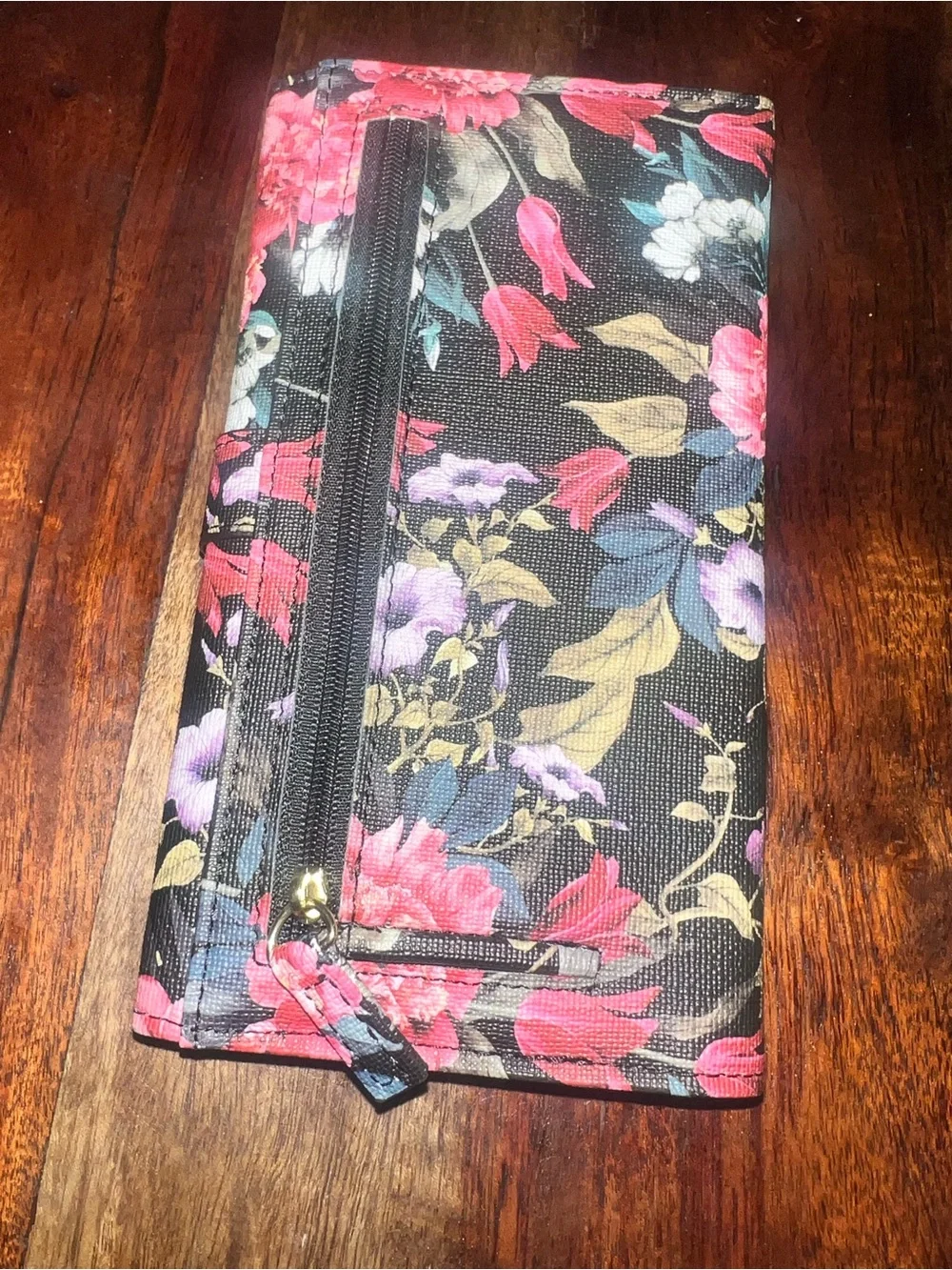Floral Black Leather-Textured Clutch Wallet with Gold Ring Accent